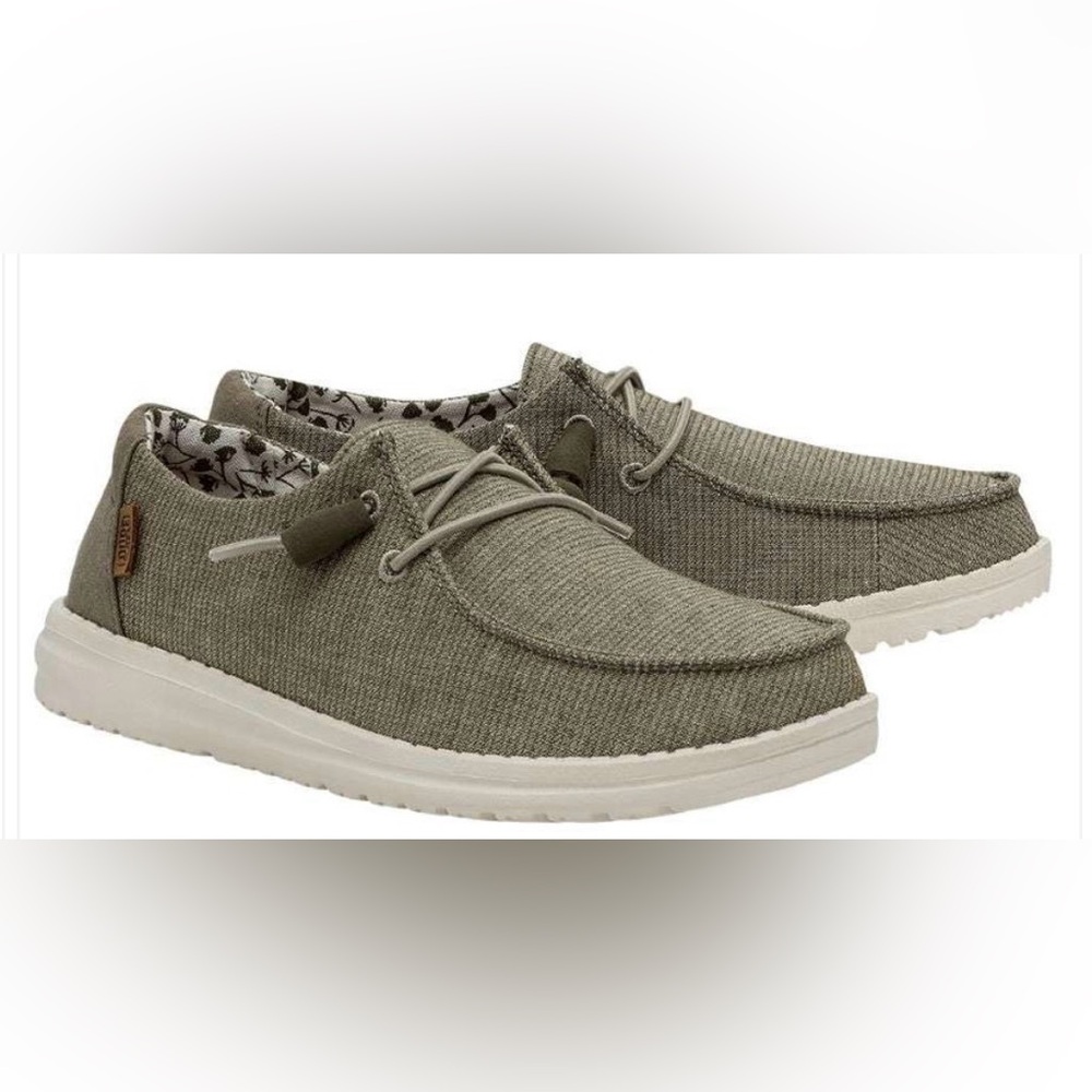 Hey Dude women’s shoes